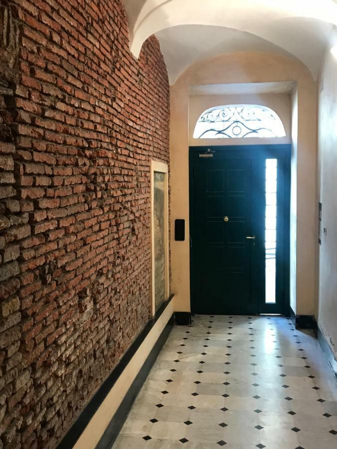 Lovely Apt Really Downtown - Free Private Parking Included! - Генуа Екстериор снимка