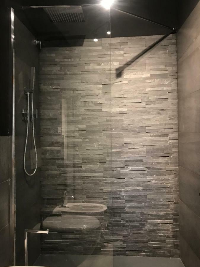 Lovely Apt Really Downtown - Free Private Parking Included! - Генуа Екстериор снимка