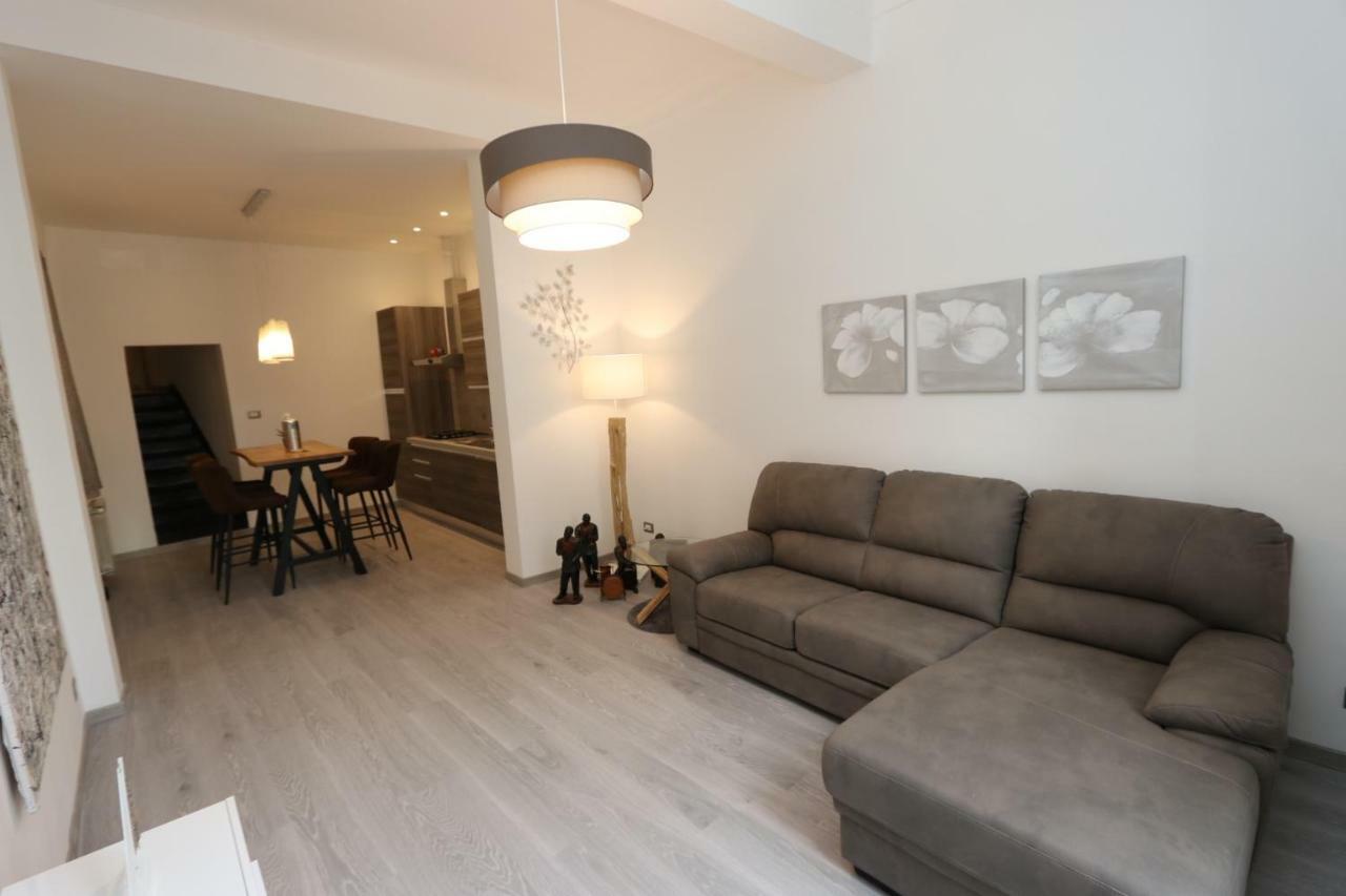 Lovely Apt Really Downtown - Free Private Parking Included! - Генуа Екстериор снимка